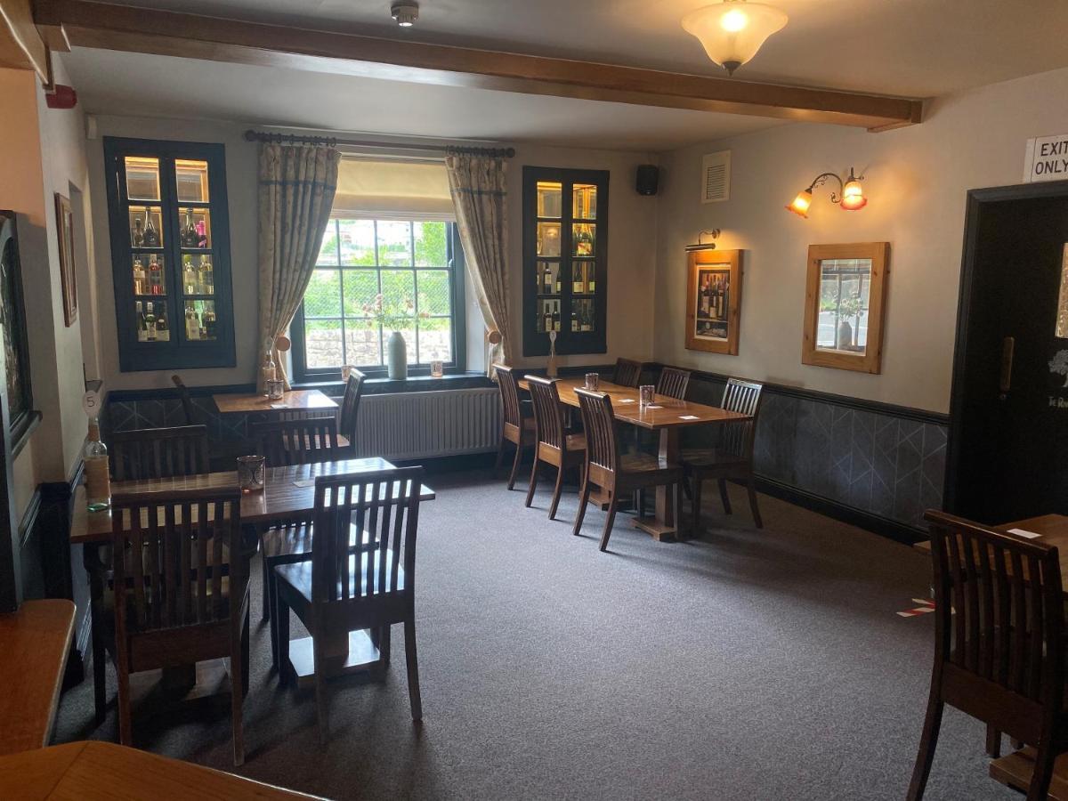 مبيت وإفطار آشبورن The Royal Oak المظهر الخارجي الصورة